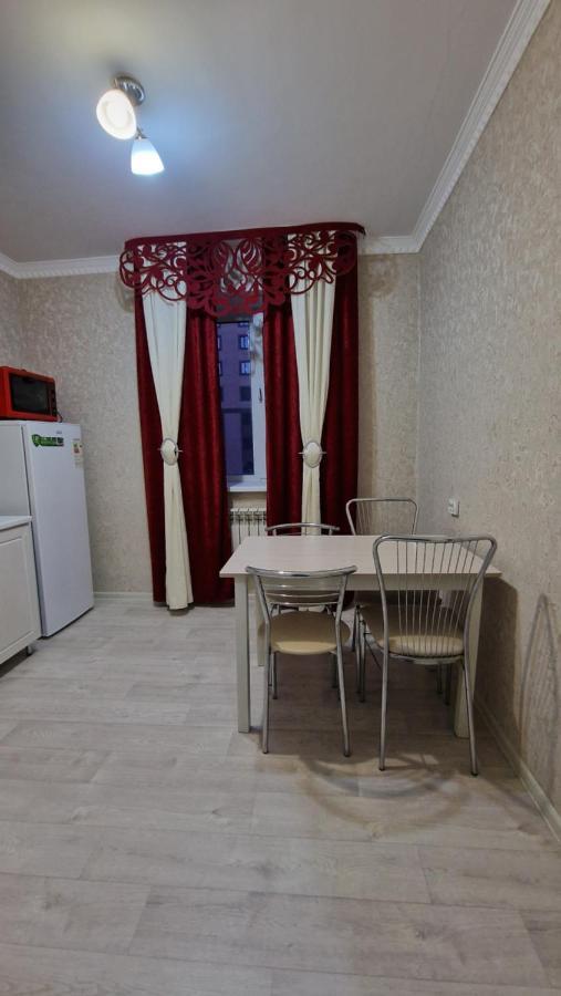 Apartamento 1 - Comnatnye Quartiry V Centre Kokshetau Exterior foto